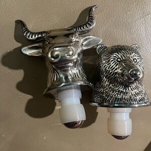 Pewter and Stainless Bull Head and Bear Head Wine Stoppers NEW